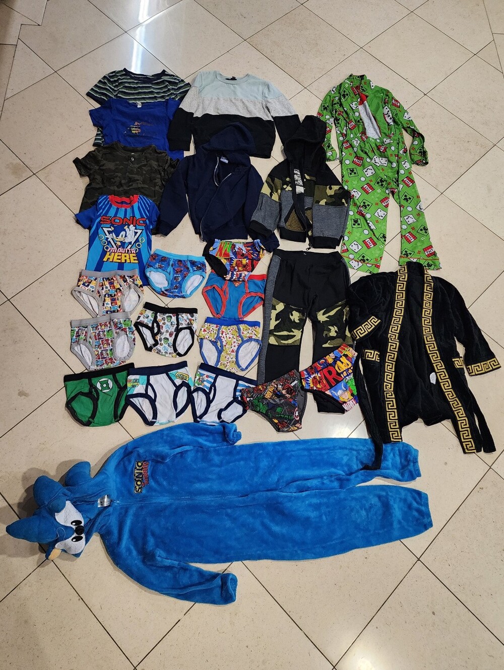 Kids Child Boys Clothes 6-7 Years Lot of 24 Sleepwear Hoodies Sonic Minecraft